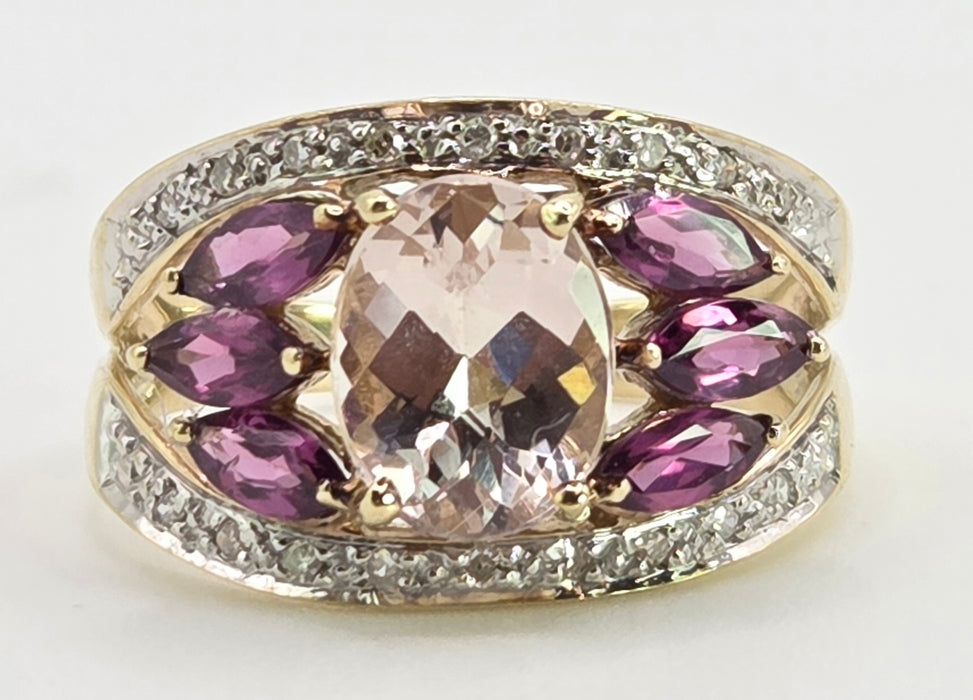 2799: 9ct Gold Pink Morganite Amethysts 16 Sparkling Diamonds Cocktail Ring
