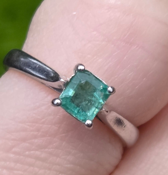 2620: Vintage: Platinum Rectangular Step-Cut Emerald Ring