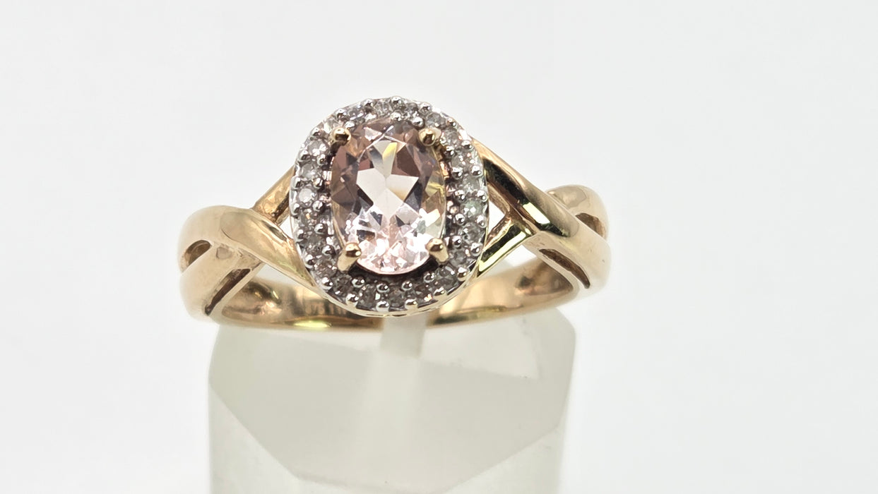 2720: Vintage 9ct Gold Pink Morganite 22  Natural Sparkling Diamonds Dress Ring