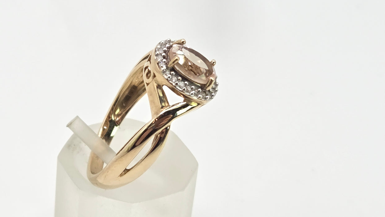 2720: Vintage 9ct Gold Pink Morganite 22  Natural Sparkling Diamonds Dress Ring