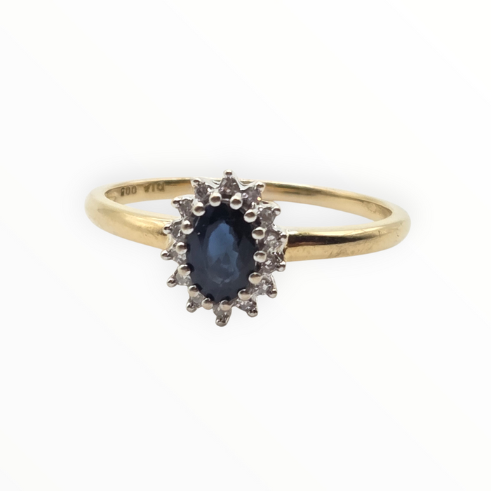 2762: Vintage 18ct Gold Blue Sapphire 16 Natural Diamonds Daisy Cluster Ring