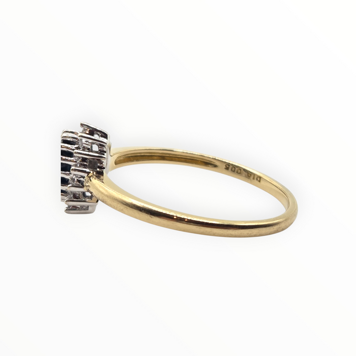 2762: Vintage 18ct Gold Blue Sapphire 16 Natural Diamonds Daisy Cluster Ring