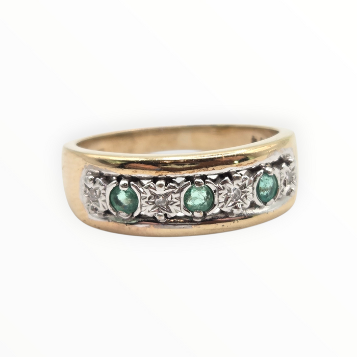2769: Vintage 9ct Gold Emeralds Natural Diamonds Ring