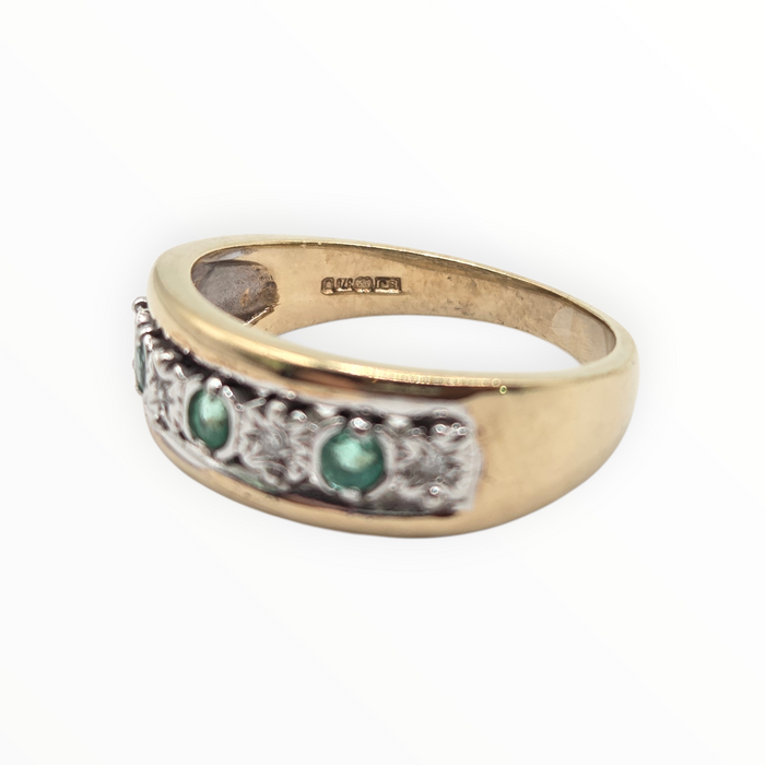 2769: Vintage 9ct Gold Emeralds Natural Diamonds Ring