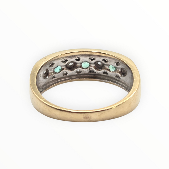 2769: Vintage 9ct Gold Emeralds Natural Diamonds Ring