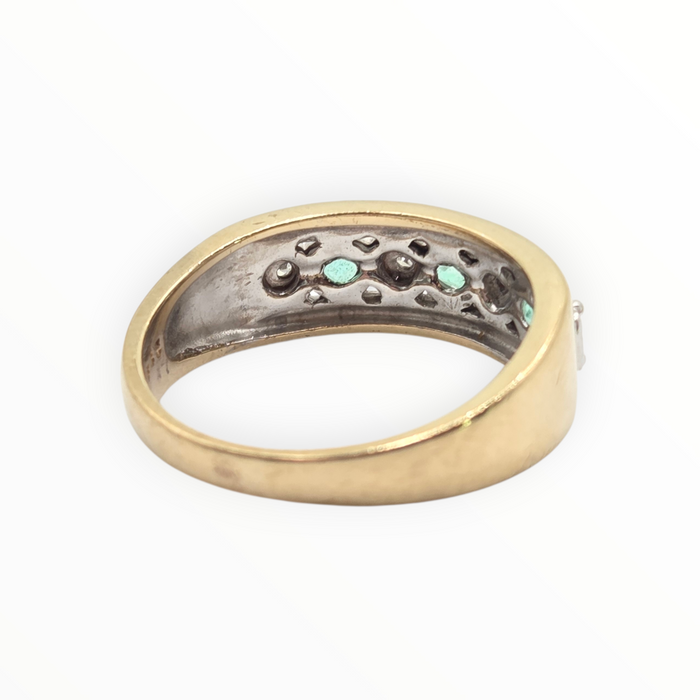 2769: Vintage 9ct Gold Emeralds Natural Diamonds Ring