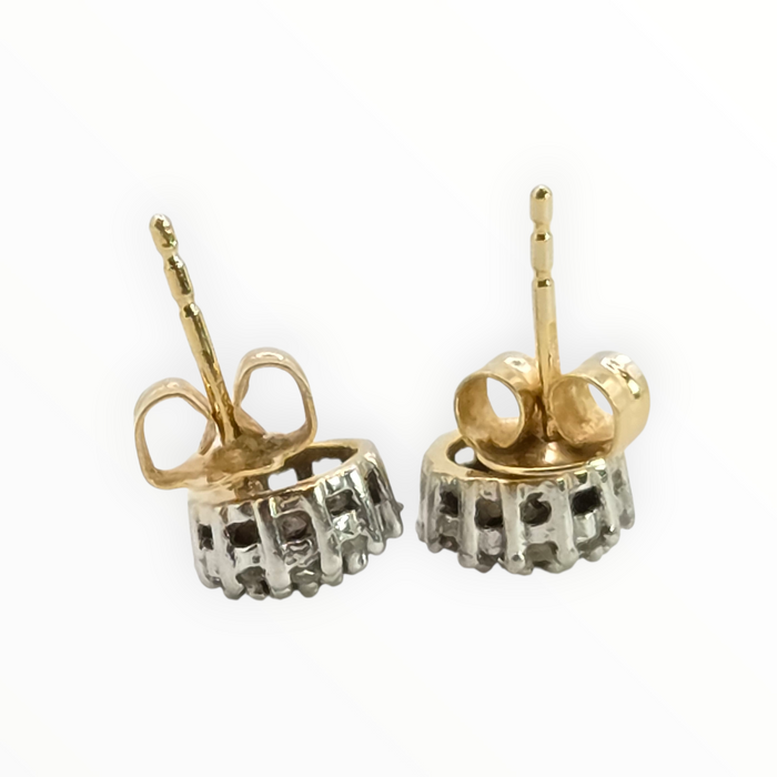 2816 Vintage 18ct Gold Natural Sparkling Diamonds Stud Earrings
