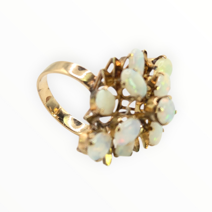 2829 Vintage 18ct Gold White Opals Domed Cluster Statement Ring