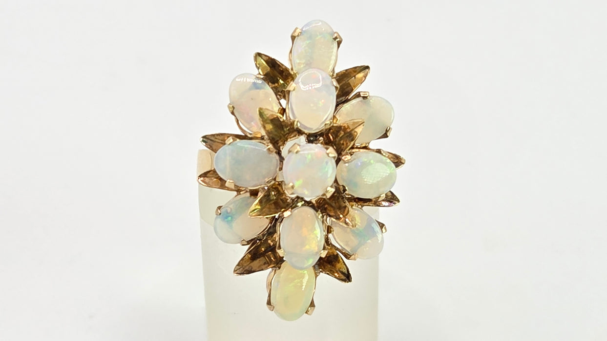 2829 Vintage 18ct Gold White Opals Domed Cluster Statement Ring