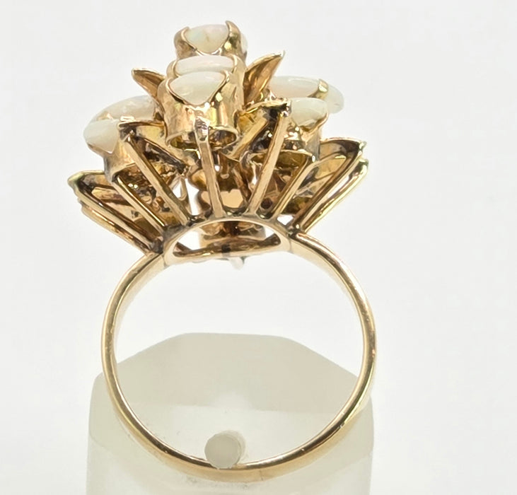 2829 Vintage 18ct Gold White Opals Domed Cluster Statement Ring