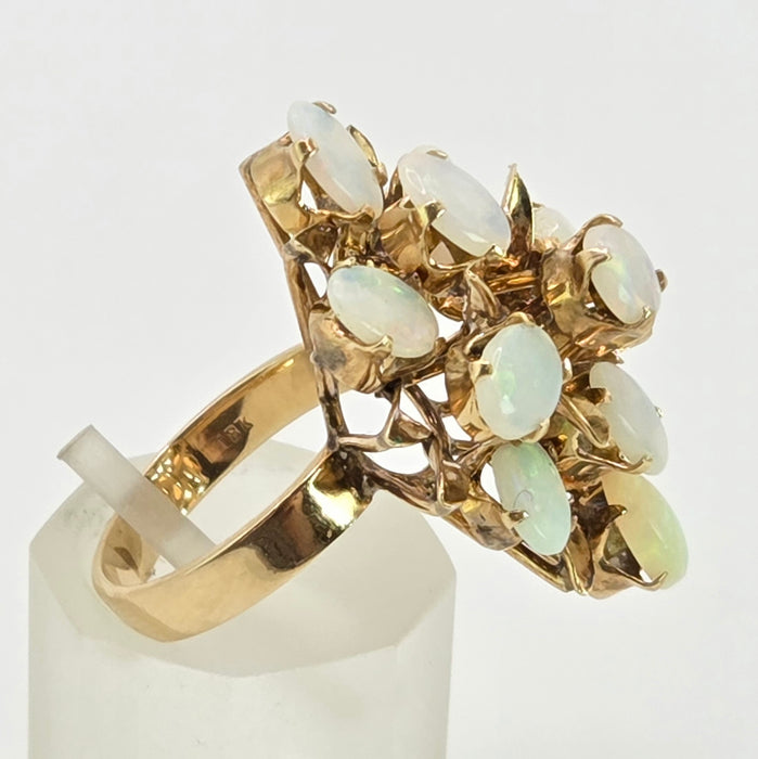 2829 Vintage 18ct Gold White Opals Domed Cluster Statement Ring