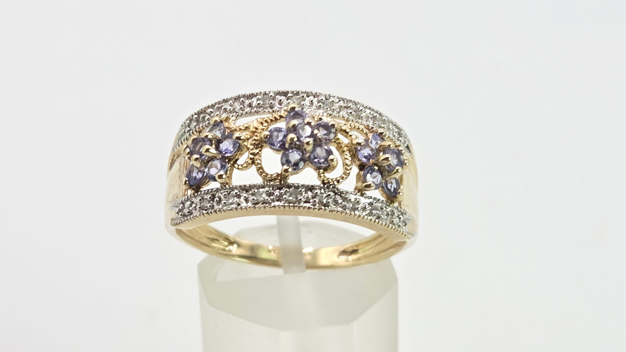 2938- Vintage 9ct Gold Iolites Natural Sparkling Diamonds Flower Head Cocktail Ring