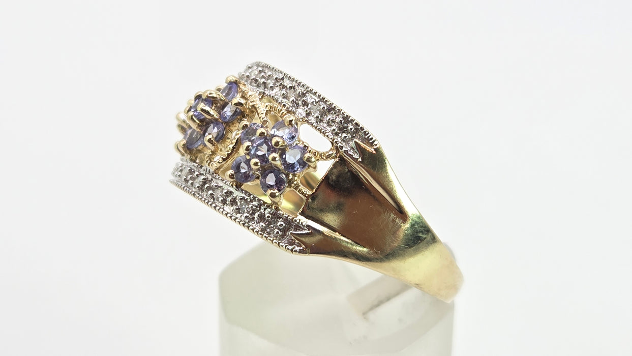2938- Vintage 9ct Gold Iolites Natural Sparkling Diamonds Flower Head Cocktail Ring