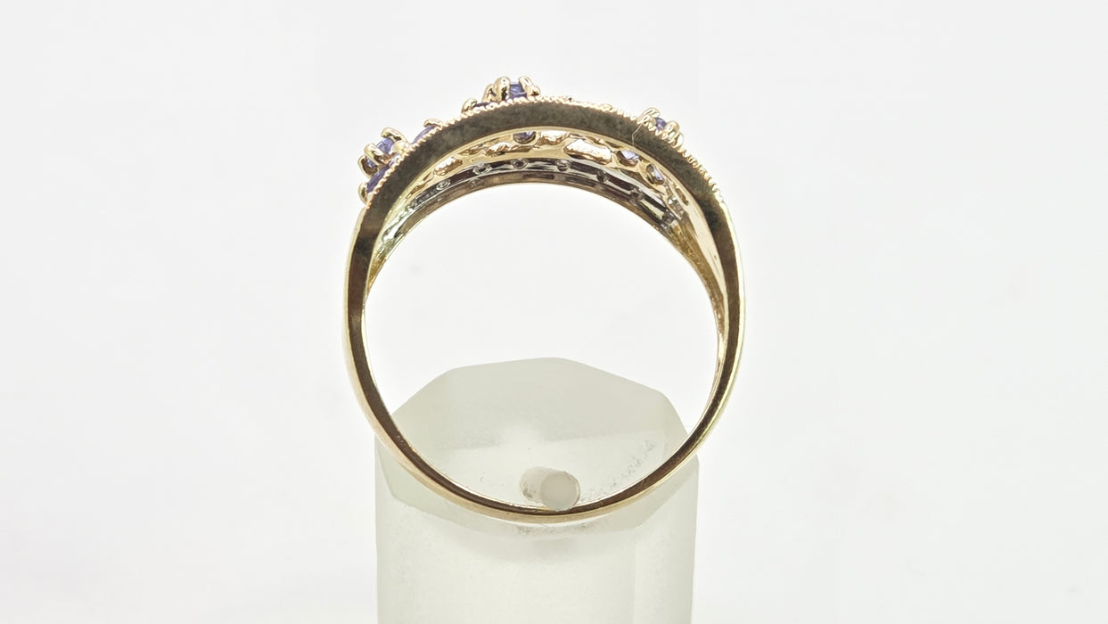 2938- Vintage 9ct Gold Iolites Natural Sparkling Diamonds Flower Head Cocktail Ring