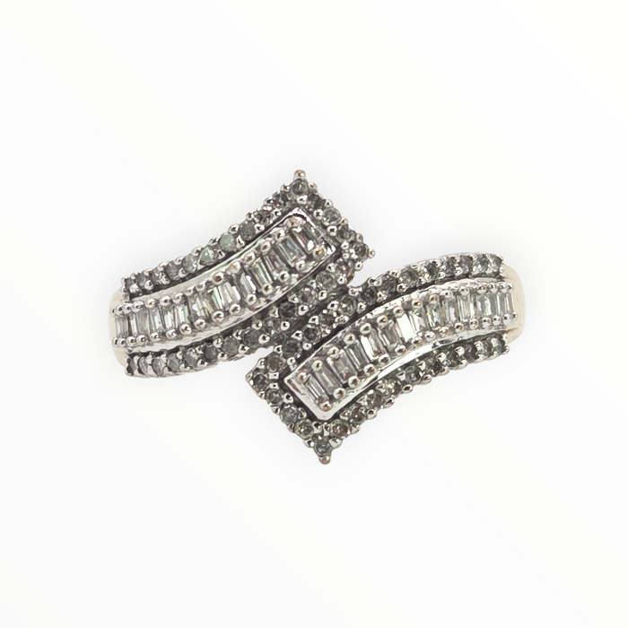 2936 Vintage 9ct Gold Natural Sparkling Diamonds Bypass Ring