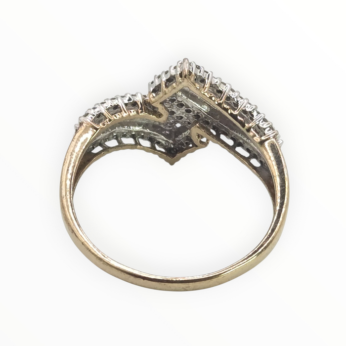 2936 Vintage 9ct Gold Natural Sparkling Diamonds Bypass Ring