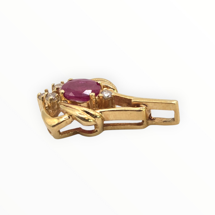 2935 Vintage 18ct Gold Ruby Sparkling Natural Diamonds Pendant