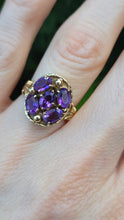 Load image into Gallery viewer, 2960- Vintage 9ct Gold Purple Amethysts Cluster Ring-
