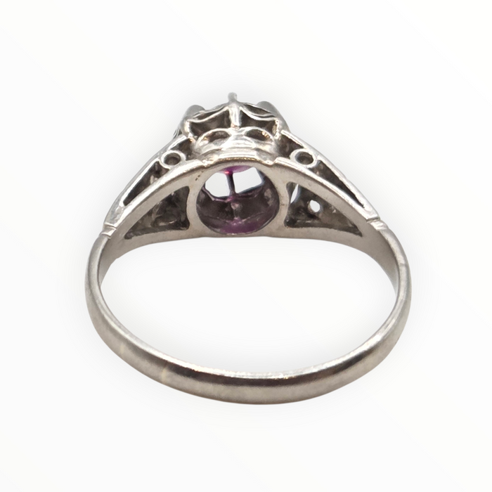 2955 Antique: Platinum Ruby & Diamond Filigree Ring