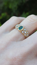 Load image into Gallery viewer, 0627: Vintage 18ct Gold Emerald &amp; 18 Natural Sparkling Diamonds Ring
