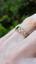 Load image into Gallery viewer, 0627: Vintage 18ct Gold Emerald &amp; 18 Natural Sparkling Diamonds Ring
