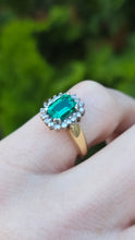 Load image into Gallery viewer, 0629: Vintage 18ct Gold Emerald 18 Natural Sparkling Diamonds Art Deco Style Ring

