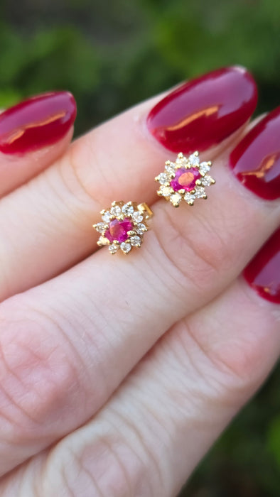 2739: Vintage 18ct Gold Rubies Natural Diamonds Stud Earrings