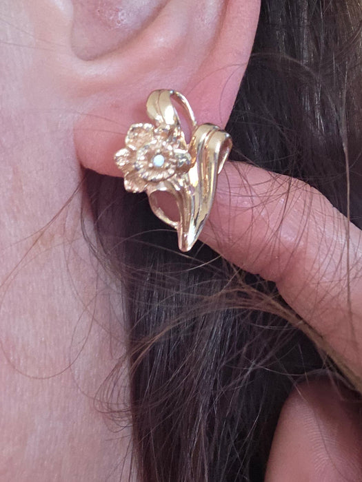 2758:  Vintage 14ct Gold Round Full Cut Diamonds Floral Stud Earrings