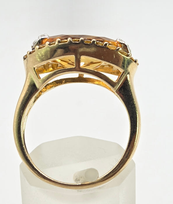 2635- 9ct Gold Citrine, Yellow Sapphires Diamonds Cocktail Ring