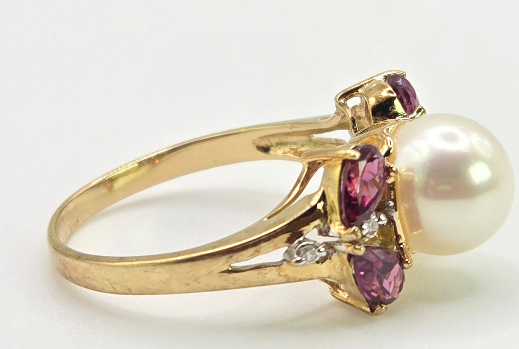 2640: Vintage 9ct Gold Pearl, Almandine, Garnets Diamonds Dress Ring