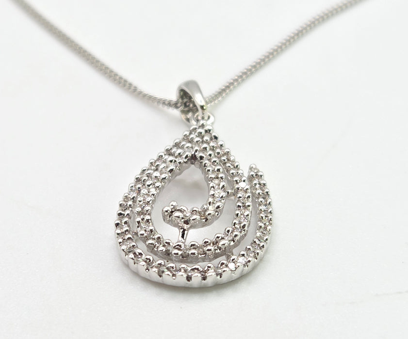 2650: Vintage 9ct White Gold Necklace (44cm) Multi-Diamonds Pendant