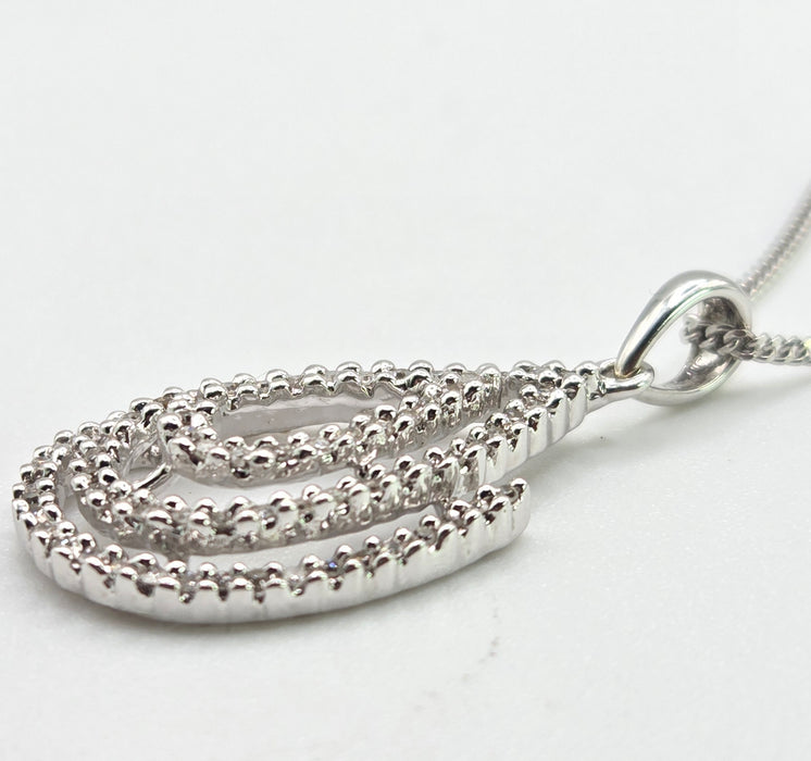 2650: Vintage 9ct White Gold Necklace (44cm) Multi-Diamonds Pendant