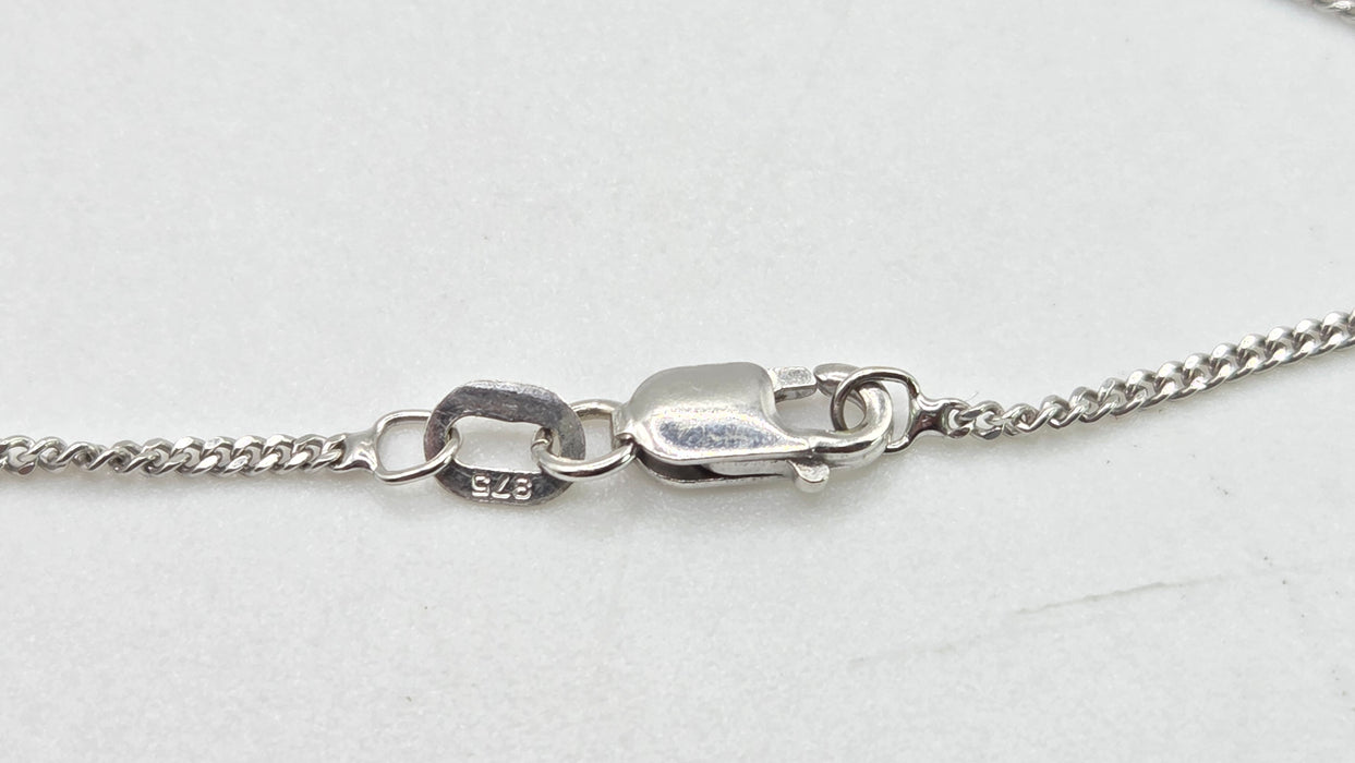 2650: Vintage 9ct White Gold Necklace (44cm) Multi-Diamonds Pendant