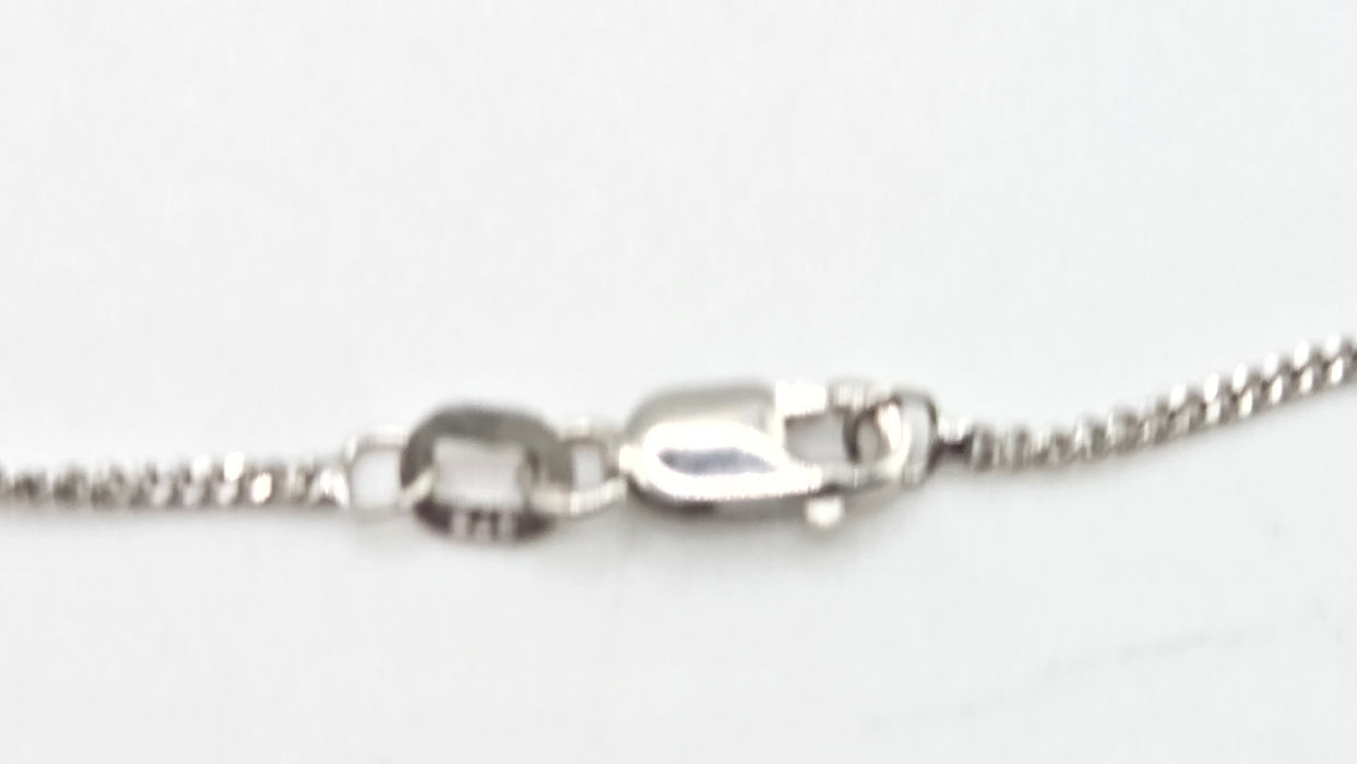 2650: Vintage 9ct White Gold Necklace (44cm) Multi-Diamonds Pendant