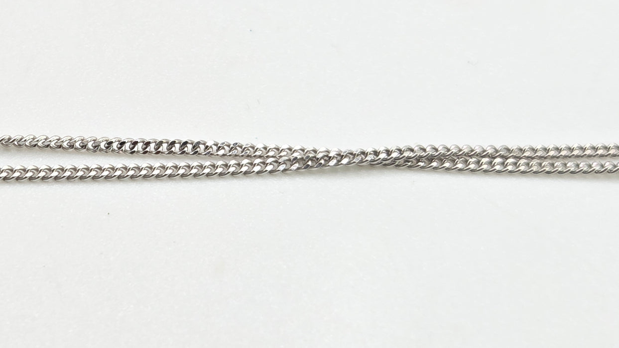 2650: Vintage 9ct White Gold Necklace (44cm) Multi-Diamonds Pendant