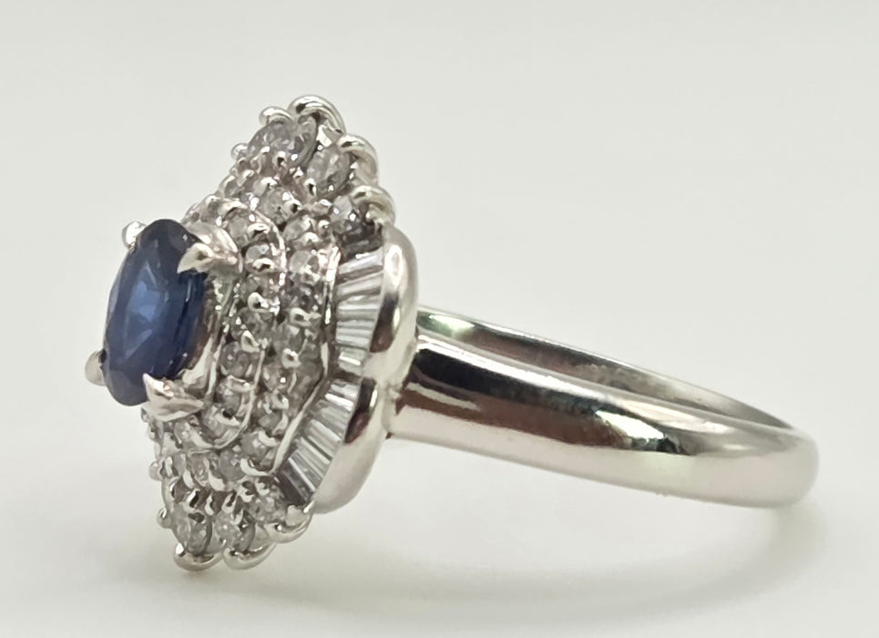 2733: Vintage Platinum Cornflower Blue Sapphire Diamonds Cocktail Cluster Ring