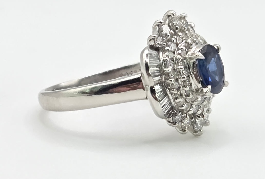 2733: Vintage Platinum Cornflower Blue Sapphire Diamonds Cocktail Cluster Ring
