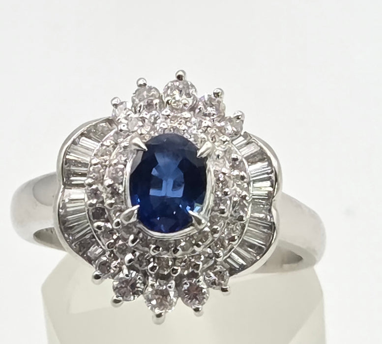 2733: Vintage Platinum Cornflower Blue Sapphire Diamonds Cocktail Cluster Ring