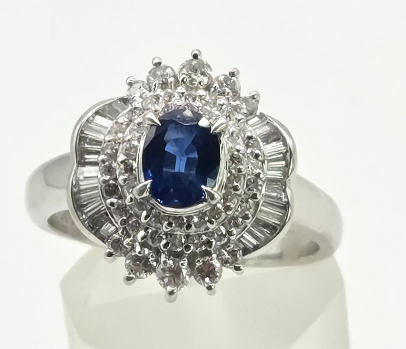 2733: Vintage Platinum Cornflower Blue Sapphire Diamonds Cocktail Cluster Ring