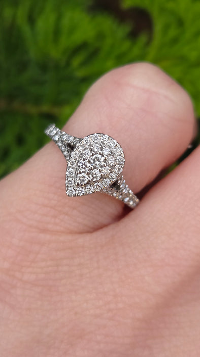 2774: Vintage 18ct White Gold 55 Natural Diamonds Ring - Vera Wang Love Collection
