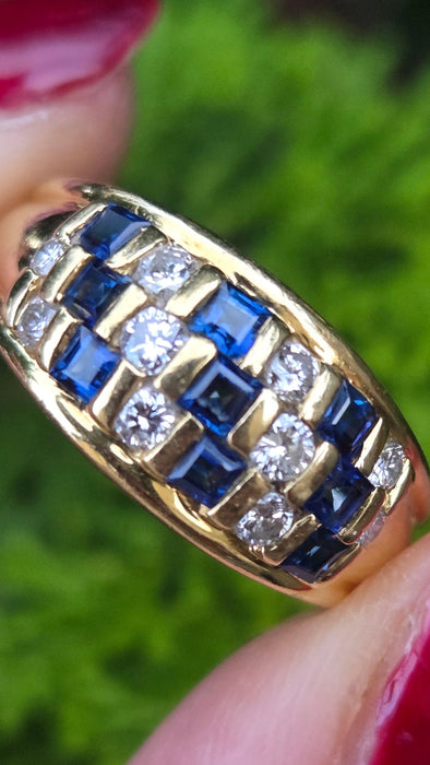 6510 Vintage: 18ct Yellow Gold Blue Sapphire & Diamond Chequerboard Half Hoop Ring