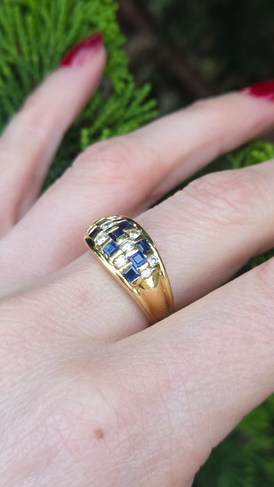 6510 Vintage: 18ct Yellow Gold Blue Sapphire & Diamond Chequerboard Half Hoop Ring