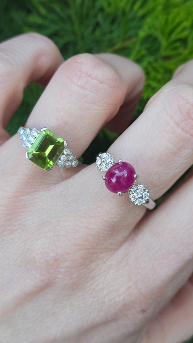 6514 Vintage: 18ct White Gold Cabochon Ruby & Diamond Dress Ring