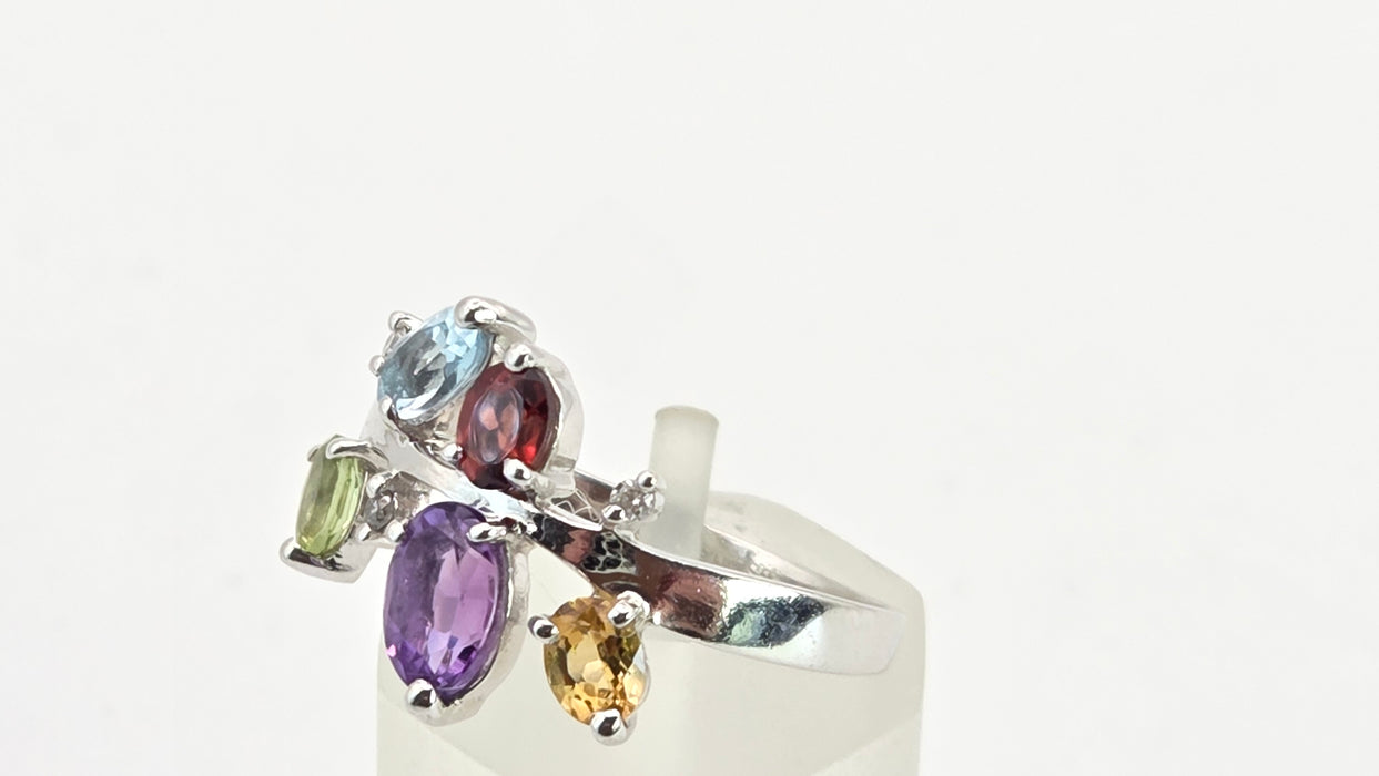 2655: Vintage 9ct white Gold Abstract Multi-Gem Dress Ring