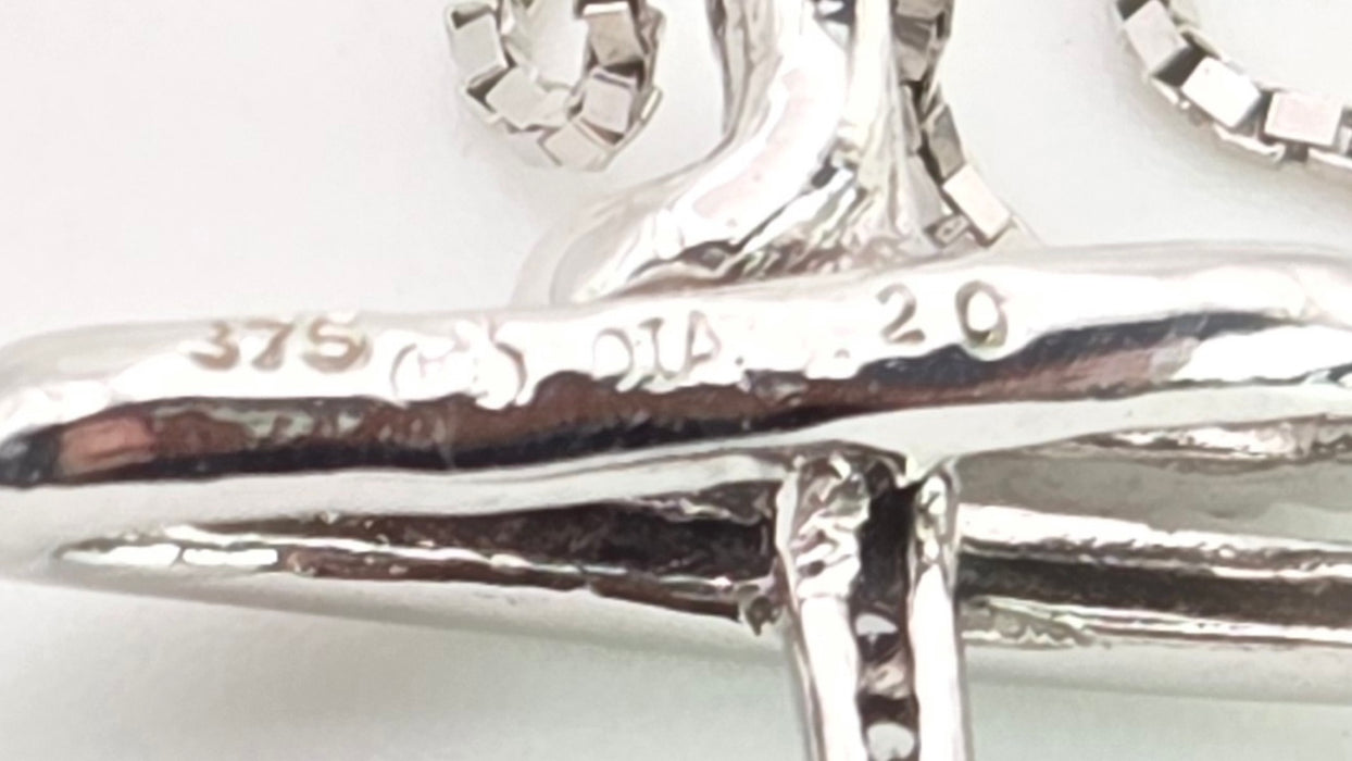 2656: Vintage 9ct White Gold Necklace (40cm) & Diamonds Cross Pendant