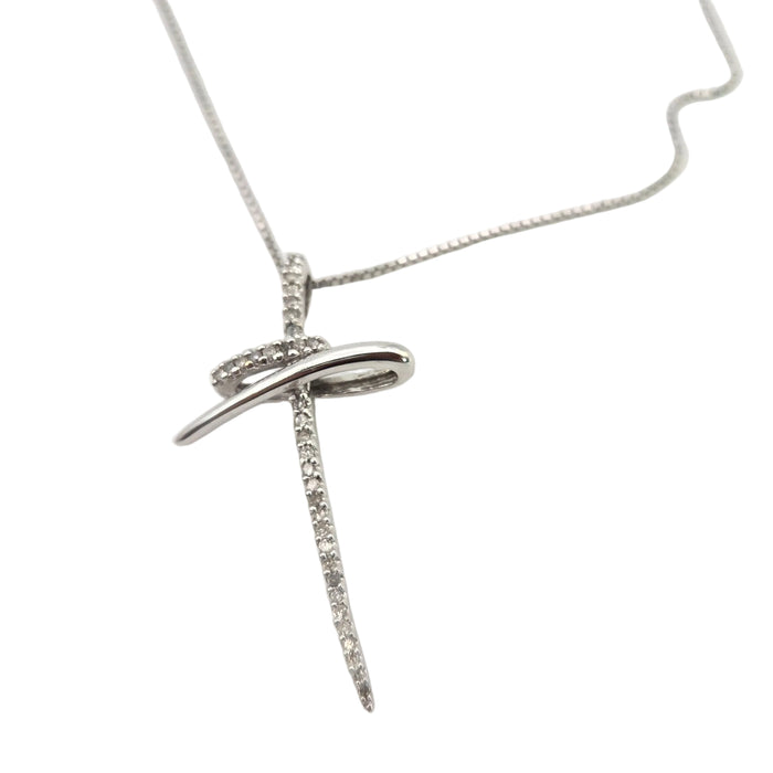 2656: Vintage 9ct White Gold Necklace (40cm) & Diamonds Cross Pendant