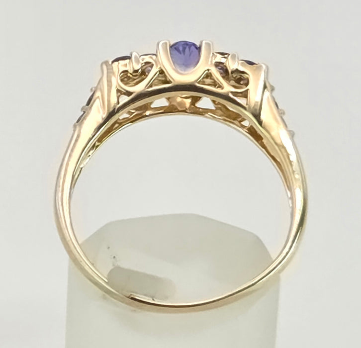 2766: Vintage 9ct Gold Violet Blue Tanzanites Stacker/Half Eternity Ring