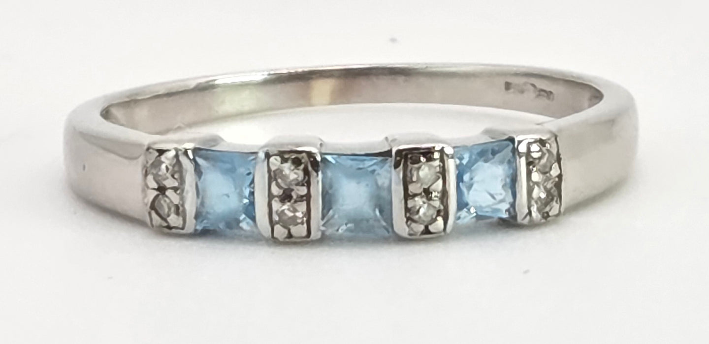 2768: Vintage 9ct White Gold Swiss Blue Topaz 8 Natural Diamonds Half-Eternity/Stacker Ring