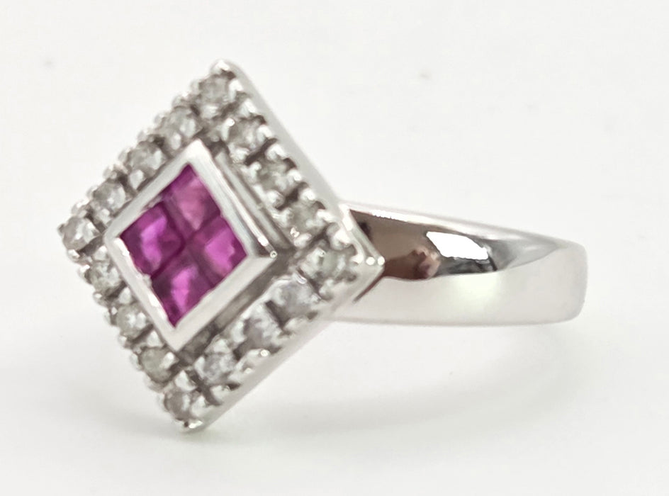 2947: Vintage 18ct White Gold Art Deco Style Rubies & Diamonds Ring