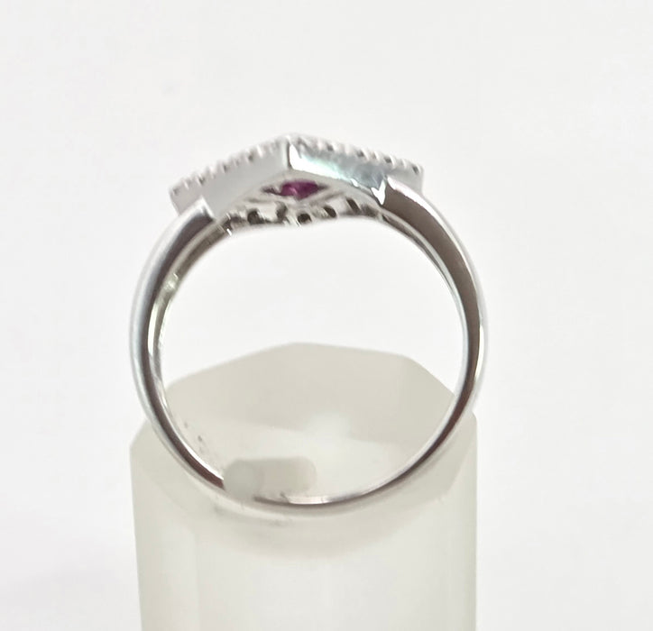 2947: Vintage 18ct White Gold Art Deco Style Rubies & Diamonds Ring
